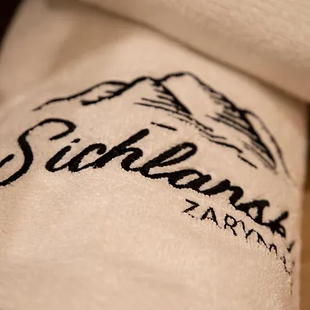 Sichlanski Zarymbek - Domek Z Bali * مورزاسيخله
